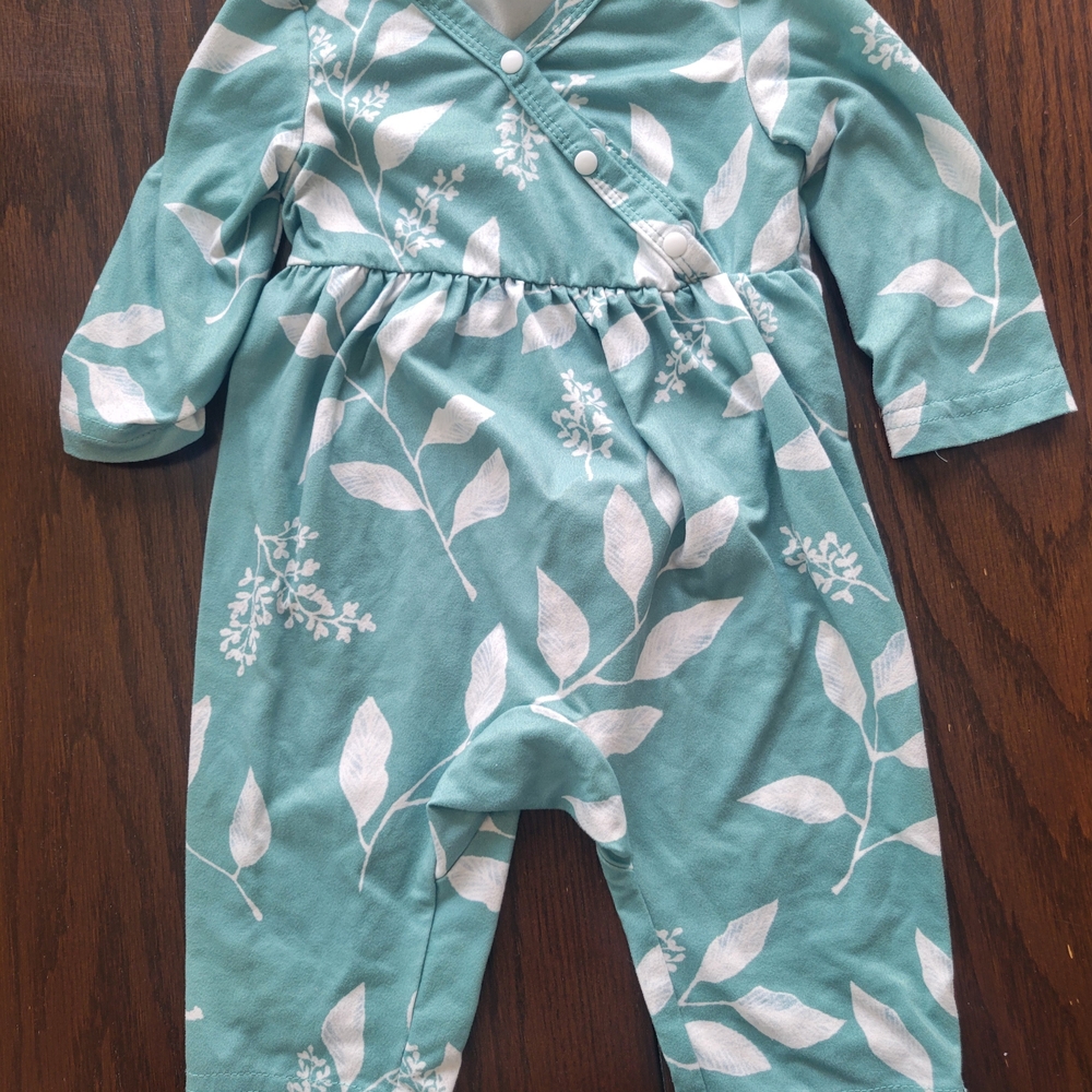 PatPat Teal and White Leaf Print Bodysuit